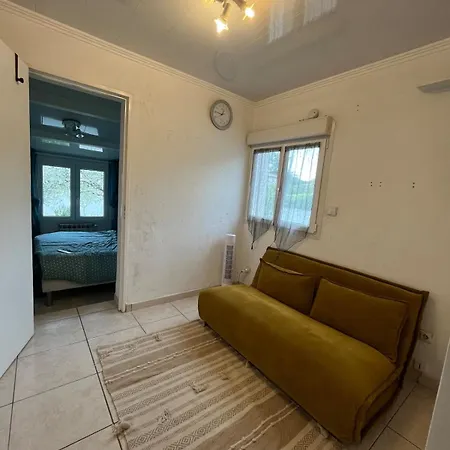 Maison Individuelle Avec Piscine Holiday home Poulx